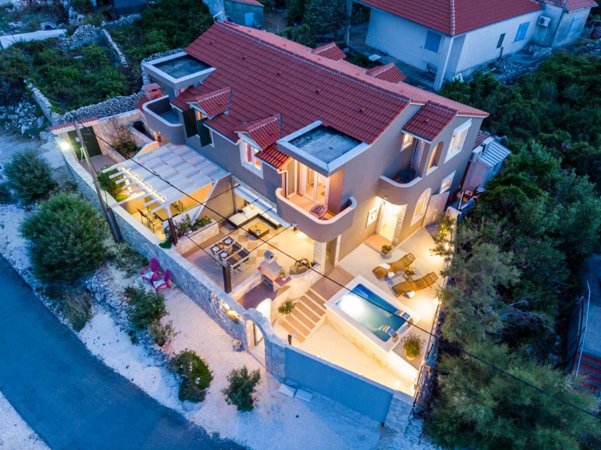 Villa Insula Ventum Трогир Екстериор снимка