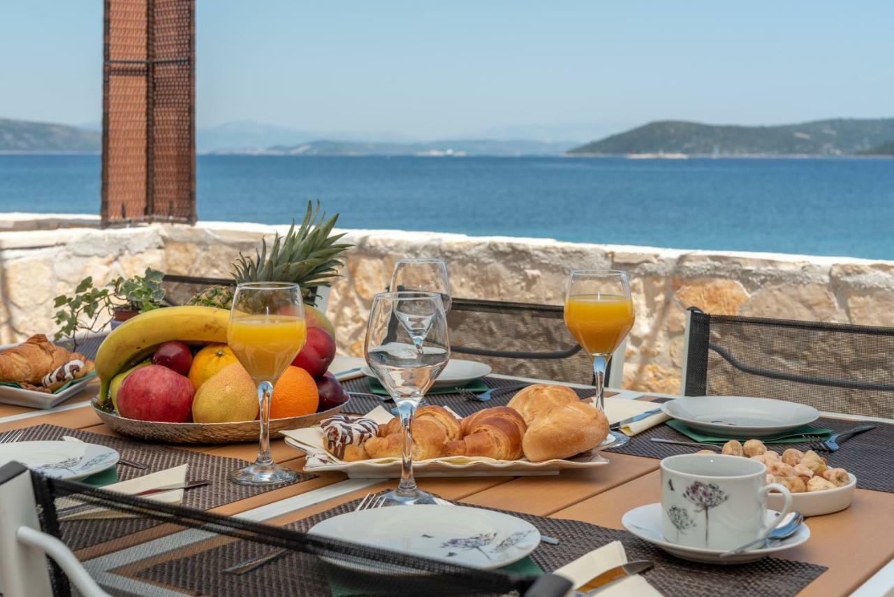 Villa Insula Ventum Трогир Екстериор снимка